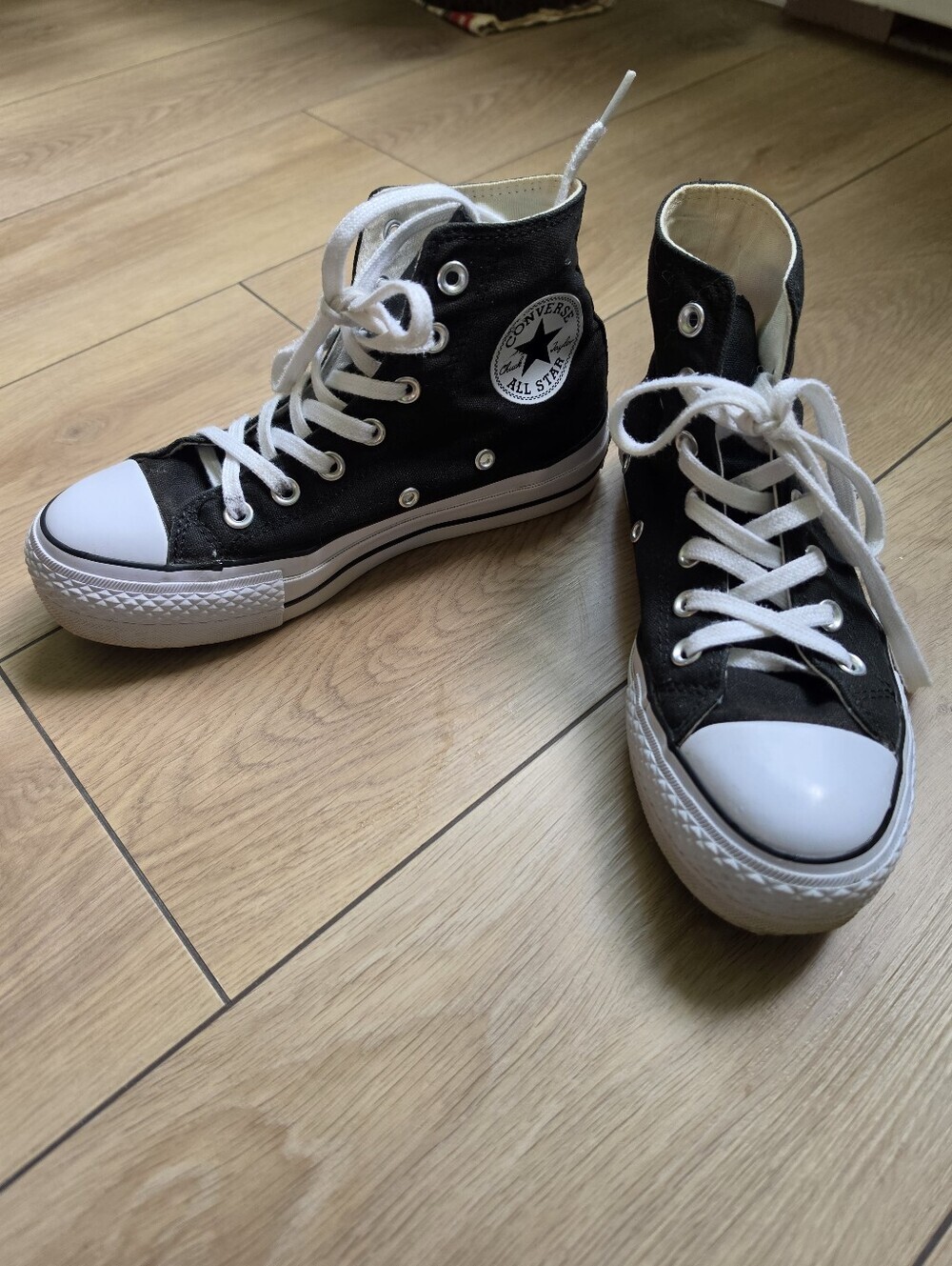 Converse CTAS Platform High-Top Sneakers Size Womens 6.5 Mens 4.5